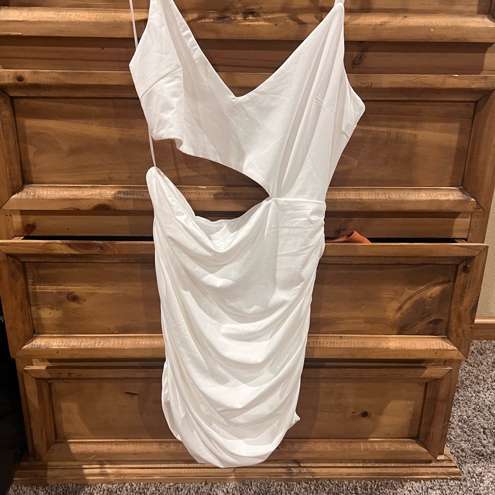 Asymmetrical White Cutout Ruched Bodycon Dress - Picture 5 of 7
